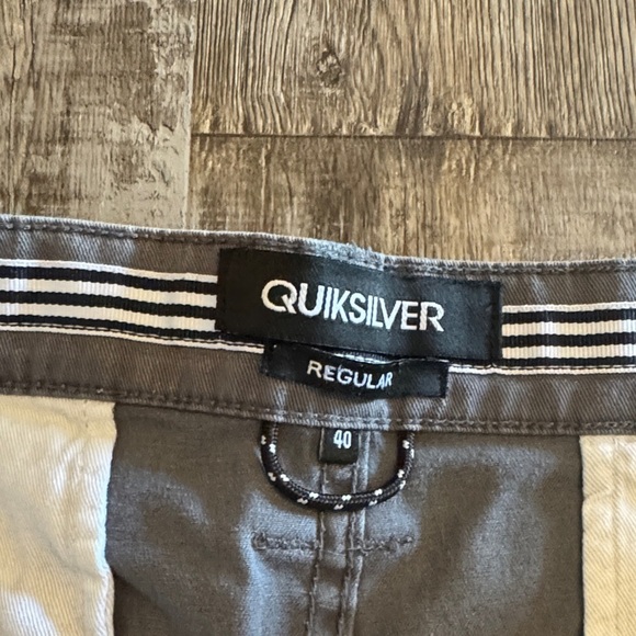Quiksilver Men's Charcoal Flat Front Shorts - Picture 3 of 7